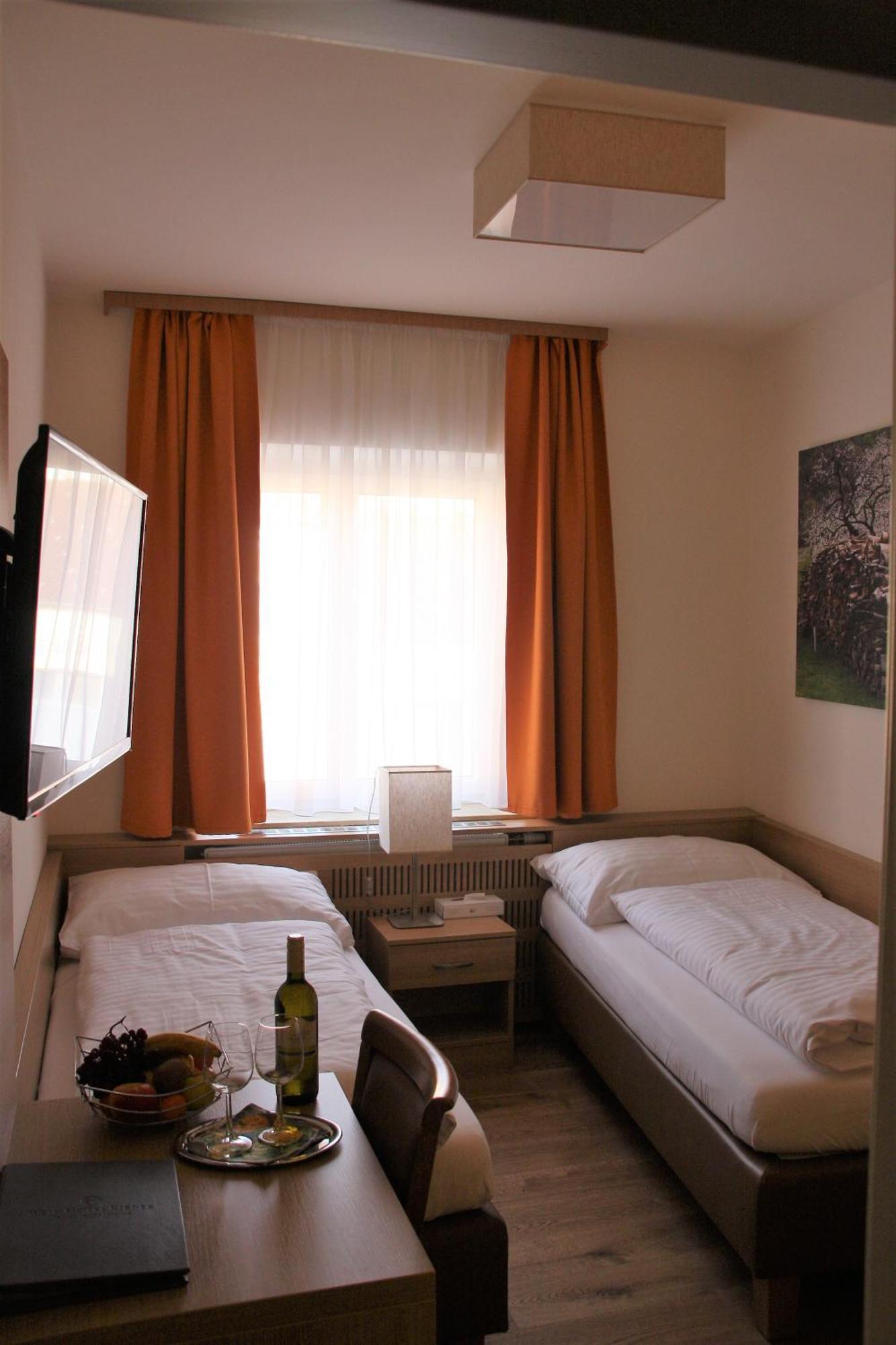 Weinhotel Rieder Poysdorf Εξωτερικό φωτογραφία