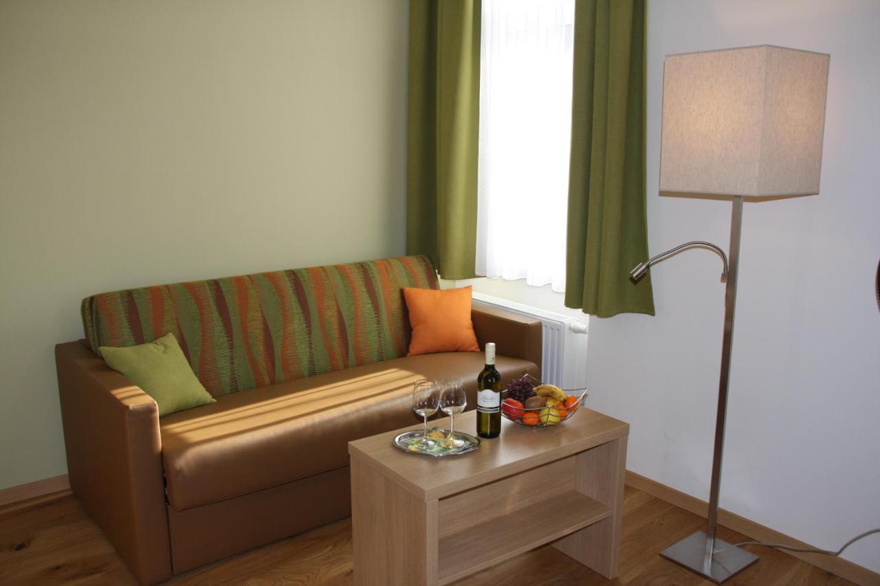 Weinhotel Rieder Poysdorf Εξωτερικό φωτογραφία