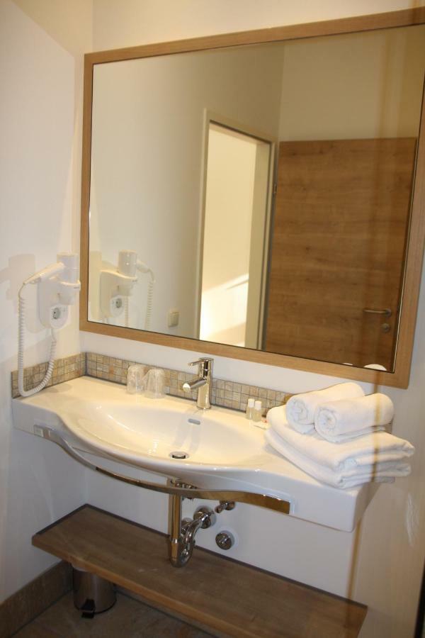 Weinhotel Rieder Poysdorf Εξωτερικό φωτογραφία